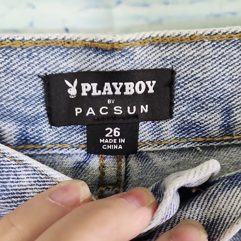 PLAYBOY trendy ripped